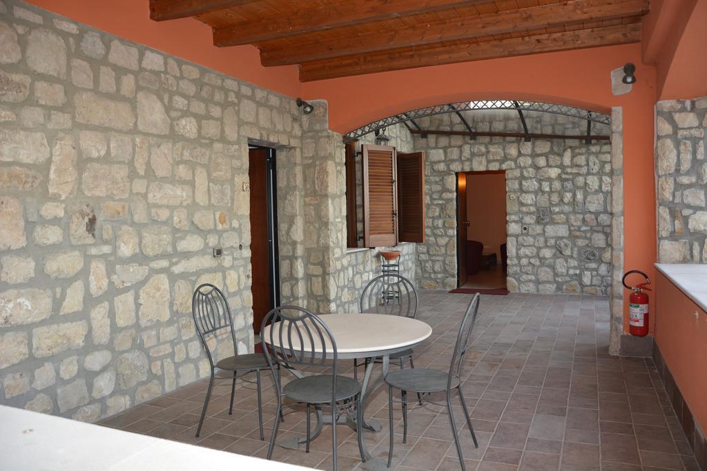 Pinus Rooms Benevento Ngoại thất bức ảnh